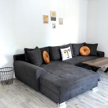 Theox Apartment No 8 - 90Qm Mit 2 Schlafzimmern Und 5 Betten Дуйсбург Экстерьер фото
