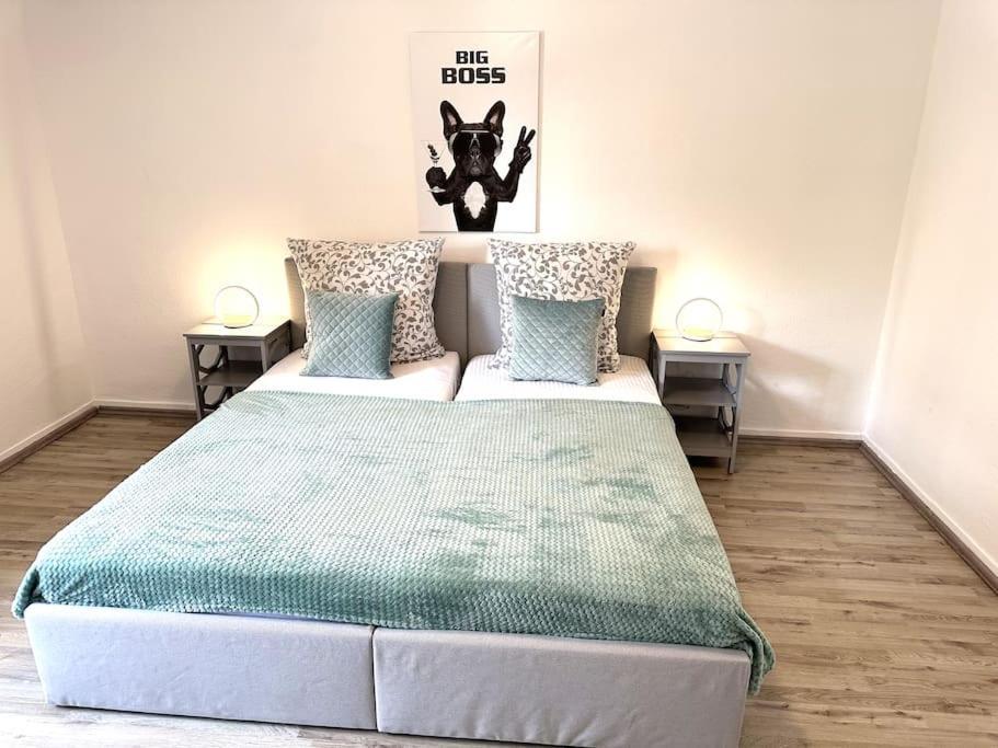 Theox Apartment No 8 - 90Qm Mit 2 Schlafzimmern Und 5 Betten Дуйсбург Экстерьер фото